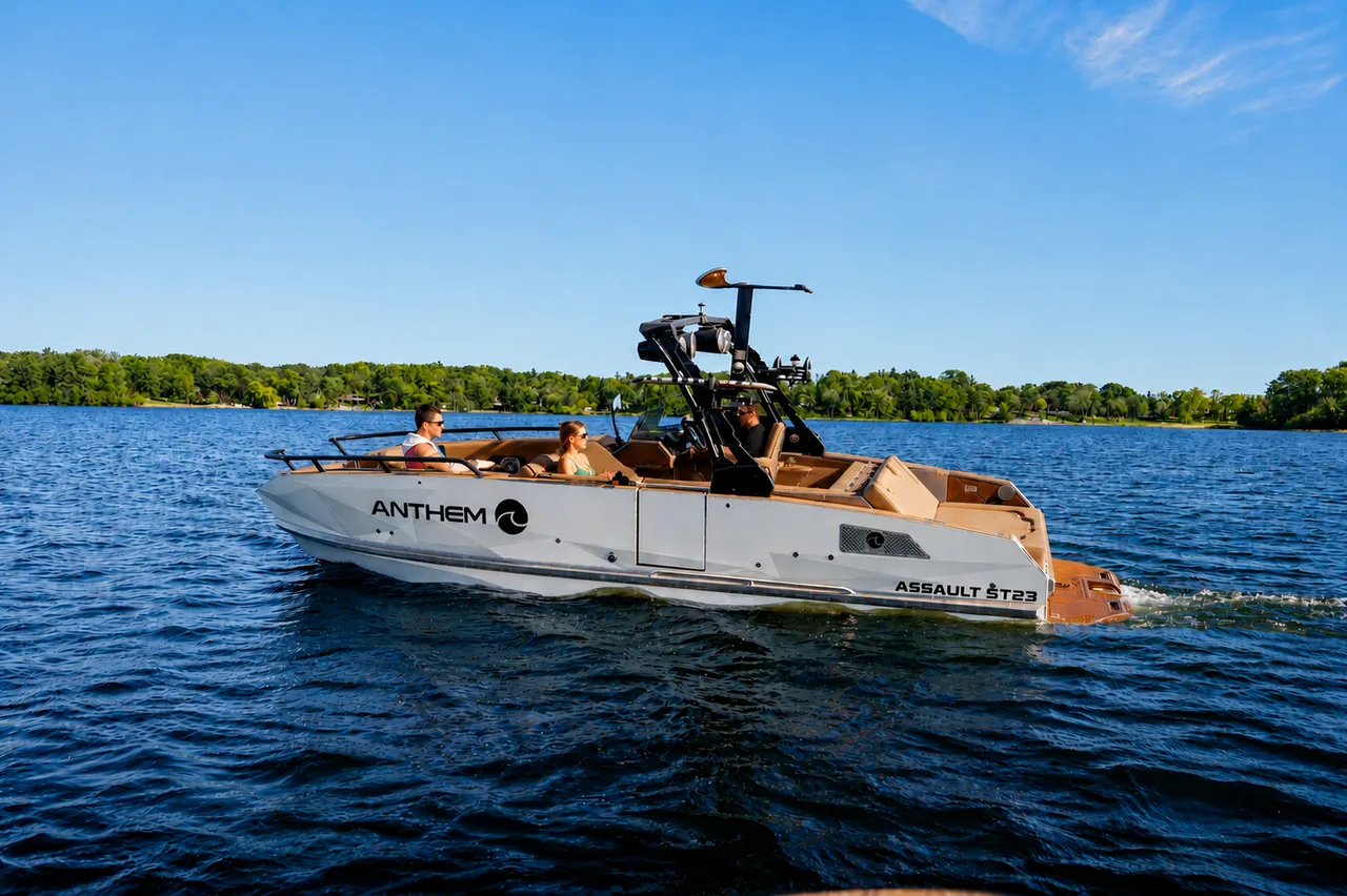 Anthem Assault ST23 cruising on open water